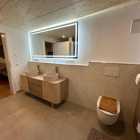 Apartment Am Weissensee *